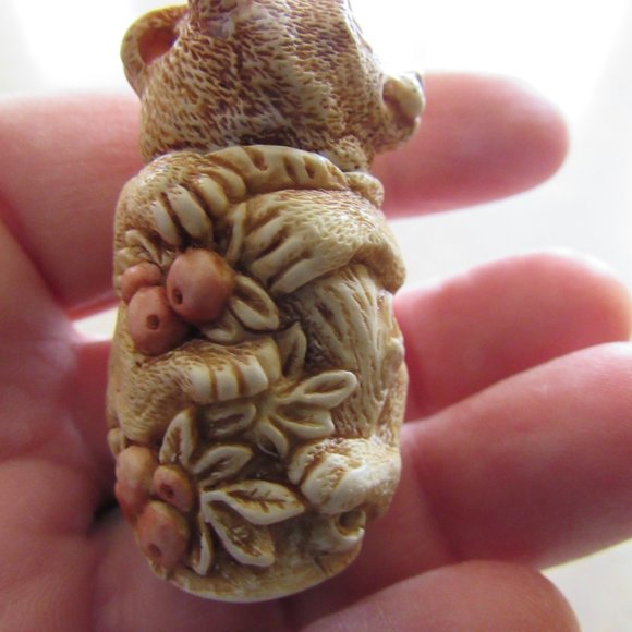 Vintage Harmony Kingdom Bear Pendant Screw On Top - Picture 6 of 6